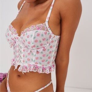 For love and lemons Bloom Bustier Top

worn once
size 34C